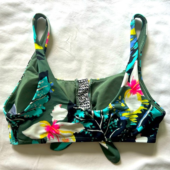 Bikini Top - Ibiza Kate Cropped Swim Tank by Body Glove 🌺 - Picture 2 of 6